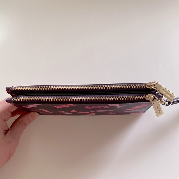 NWT kate spade Candy Shop Medium Wristlet - Picture 4 of 4